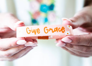 Give Grace Daisy Stretchy Bracelet