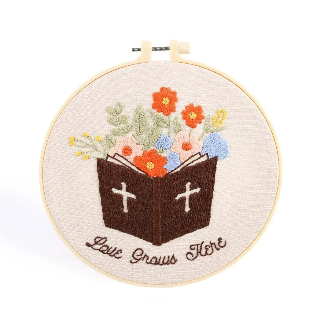 Embroidery Kit - Love Grows Here