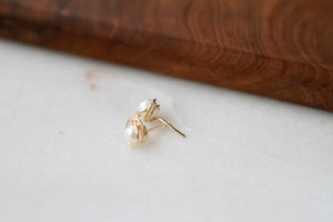 14k Gold Freshwater Pearl Stud Earrings